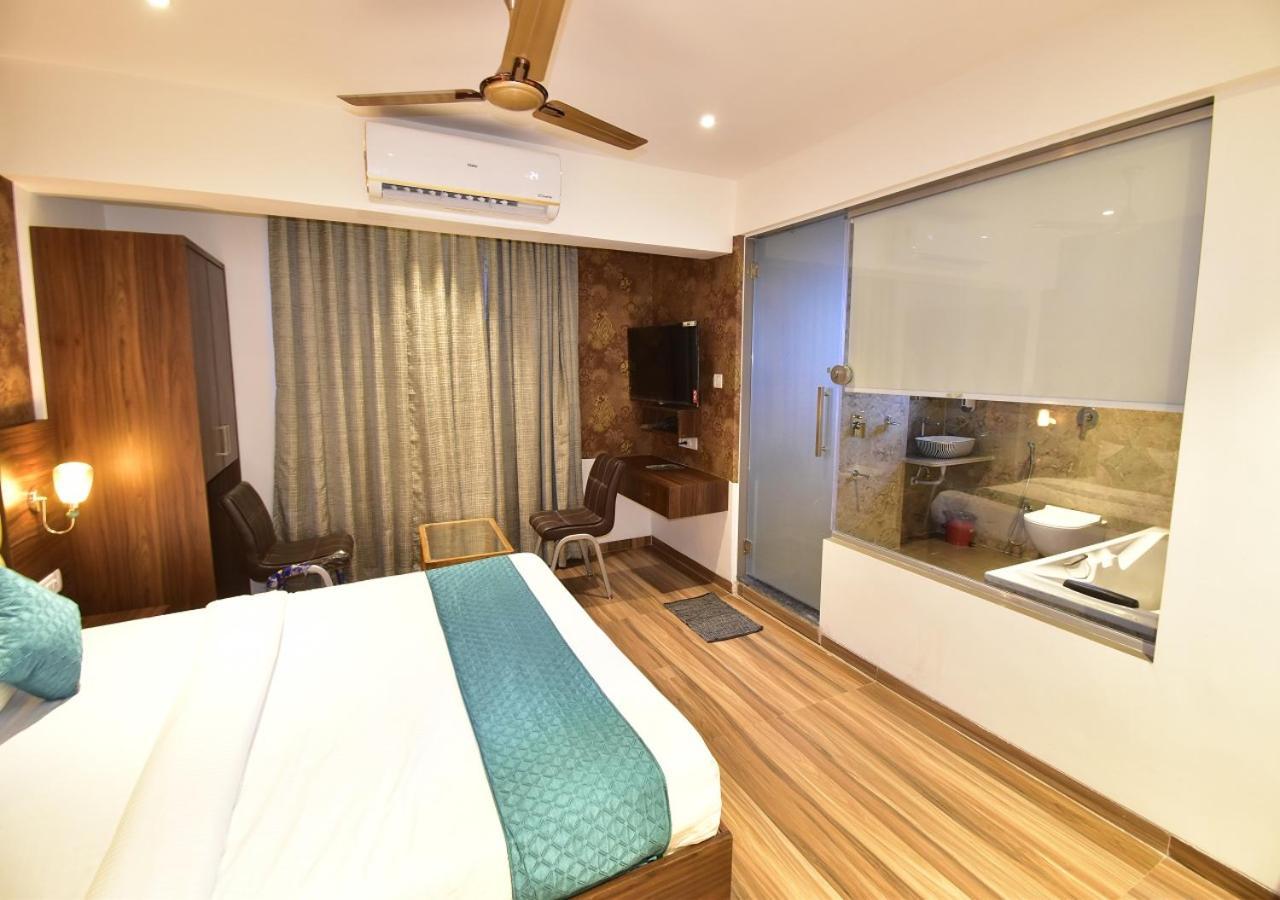 Hotel Candor Amigo Airoli Mind Space Navi Mumbai Exterior photo