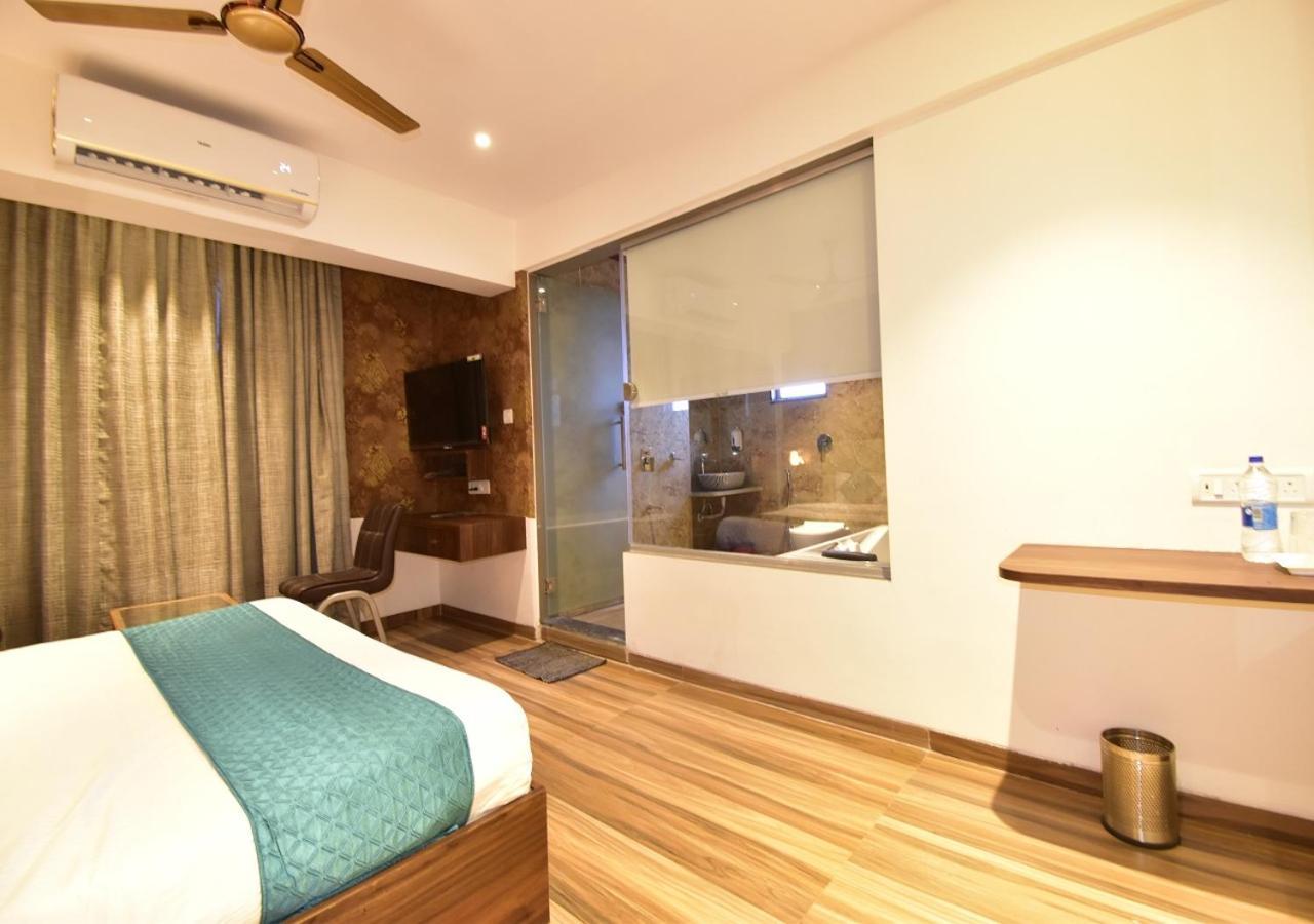 Hotel Candor Amigo Airoli Mind Space Navi Mumbai Exterior photo